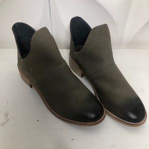 Crevo grey green leather boot